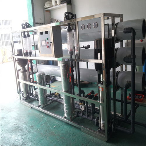 【滁州市電子化纖廠(chǎng)生產(chǎn)用去離子水,3噸反滲透設(shè)備廠(chǎng)找達(dá)旺純水機(jī)】- 